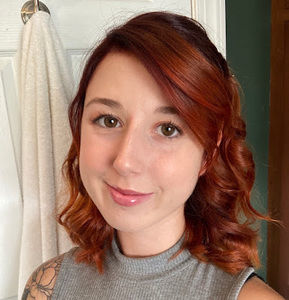 Meet your Posher, Amy